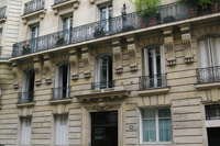 Fenster einhängen nach gelungener Reparatur der Fensterdichtung Fenster einhängen nach gelungener Reparatur der Fensterdichtung